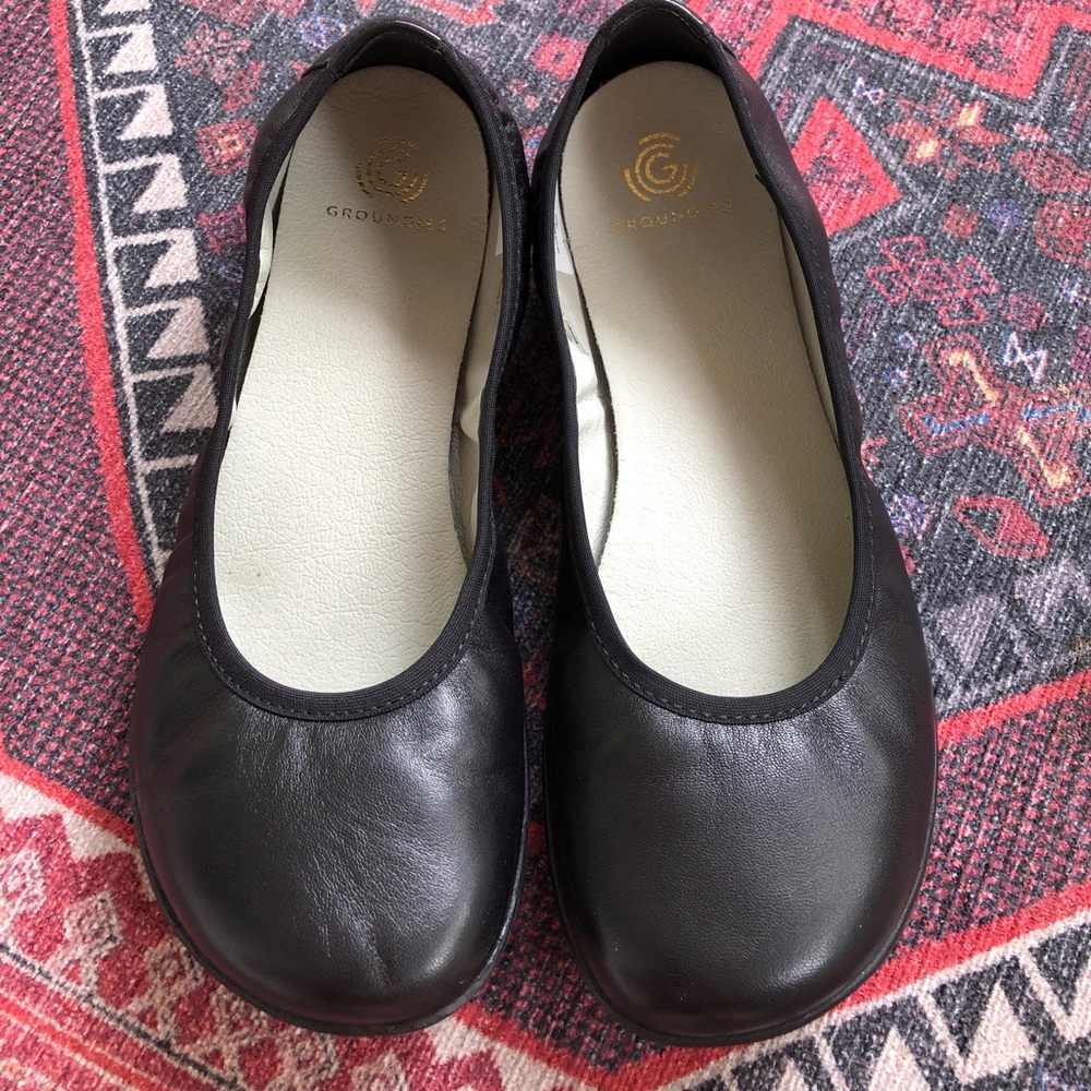 Black Groundies Lily Classic Leather Ballet Flat size 39